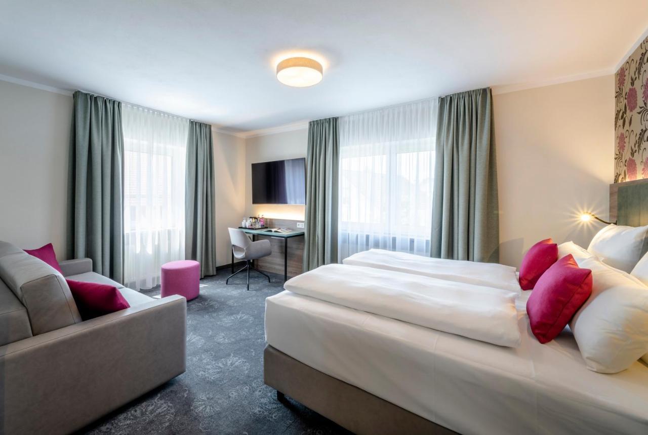 Boutique Hotel Erb Muenchen Parsdorf ฟาเทอร์ชเต็ทเทิน ภายนอก รูปภาพ